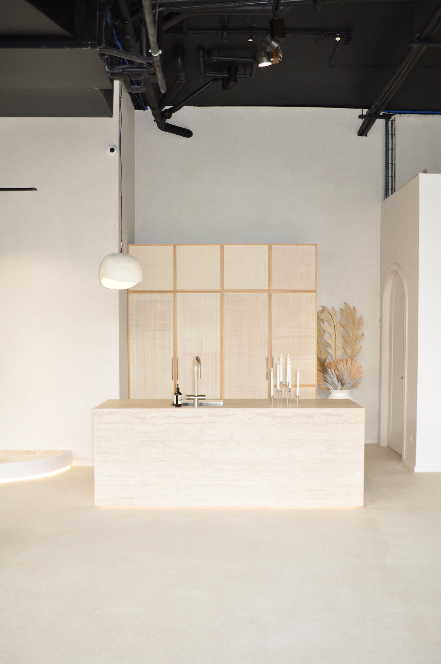 Artemuse Whole Space