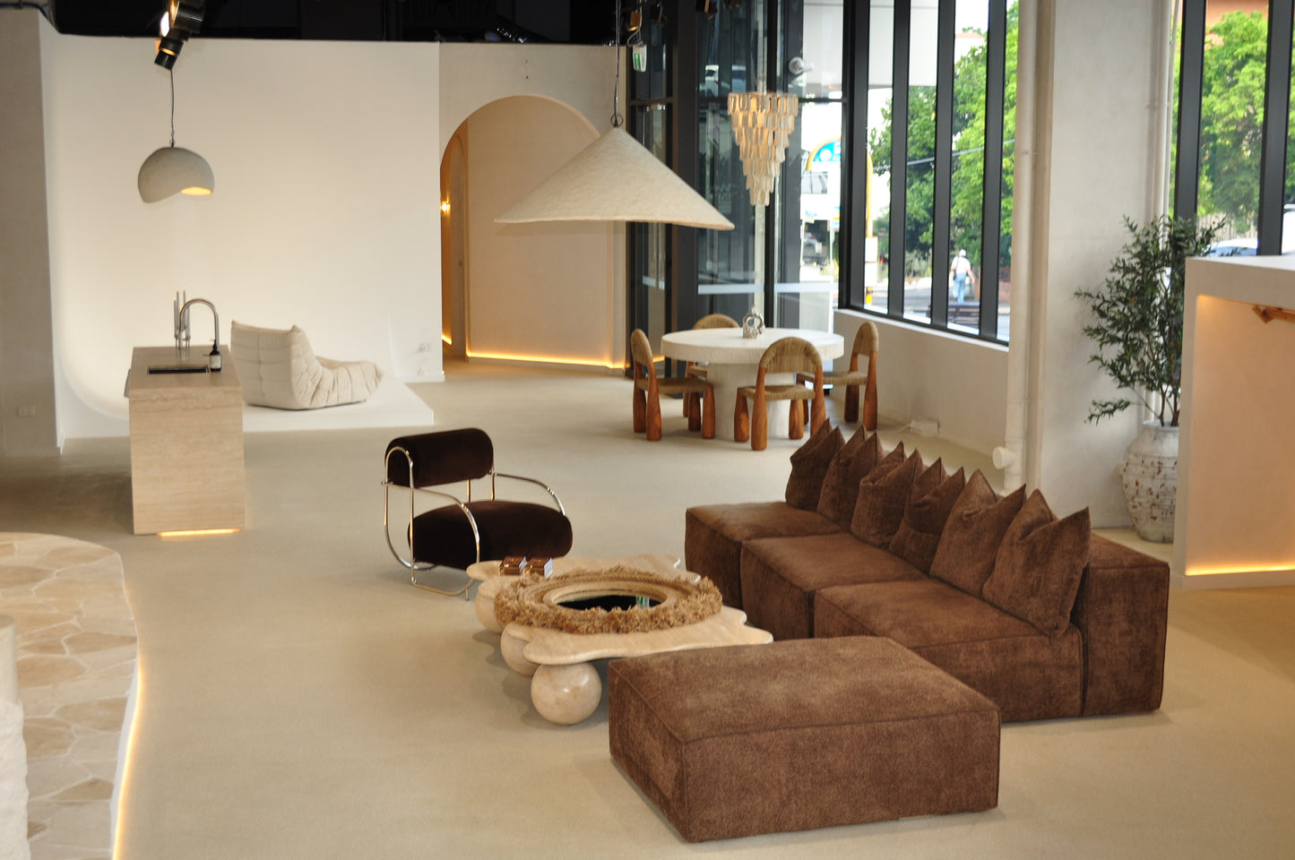 Artemuse Whole Space